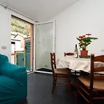 아파트 Casa Di Mezzo By Arbaspaa *