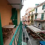 Casa Di Mezzo By Arbaspaa * Μαναρόλα