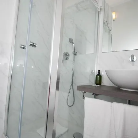 Casa Di Mezzo By Arbaspaa דירה