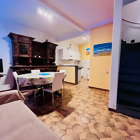 דירה Casa Di Mezzo By Arbaspaa