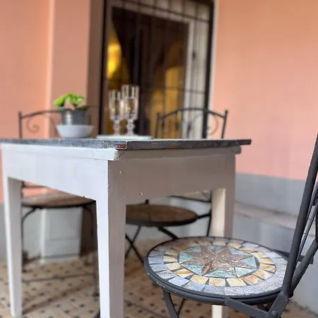 아파트 Casa Di Mezzo By Arbaspaa