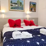 Casa Di Mezzo By Arbaspaa Apartment *