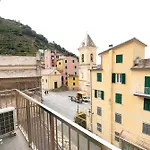 Apartment Casa Di Mezzo By Arbaspaa
