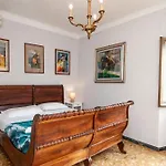 Casa Di Mezzo By Arbaspaa