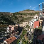 Casa Di Mezzo By Arbaspaa *