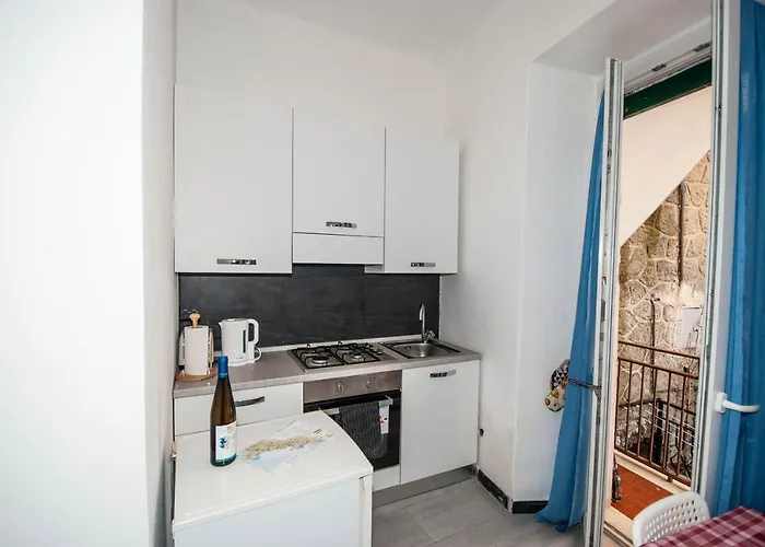 Casa Di Mezzo By Arbaspaa Manarola